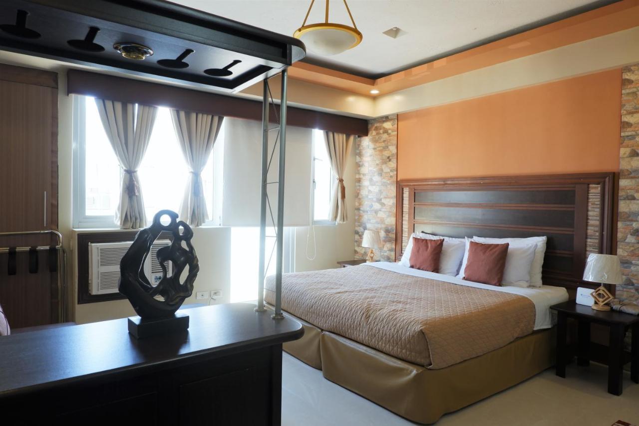One Palm Tree Villas Manila Luaran gambar
