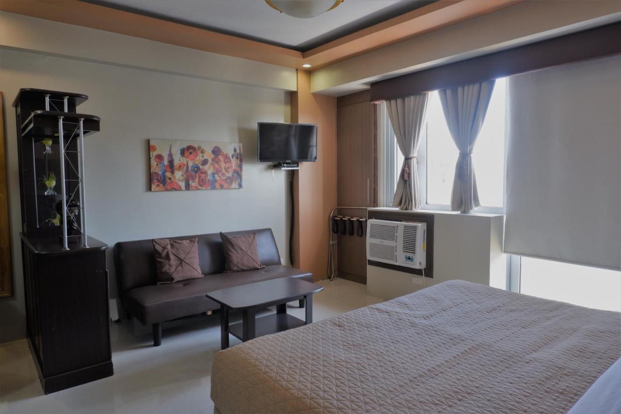 One Palm Tree Villas Manila Luaran gambar