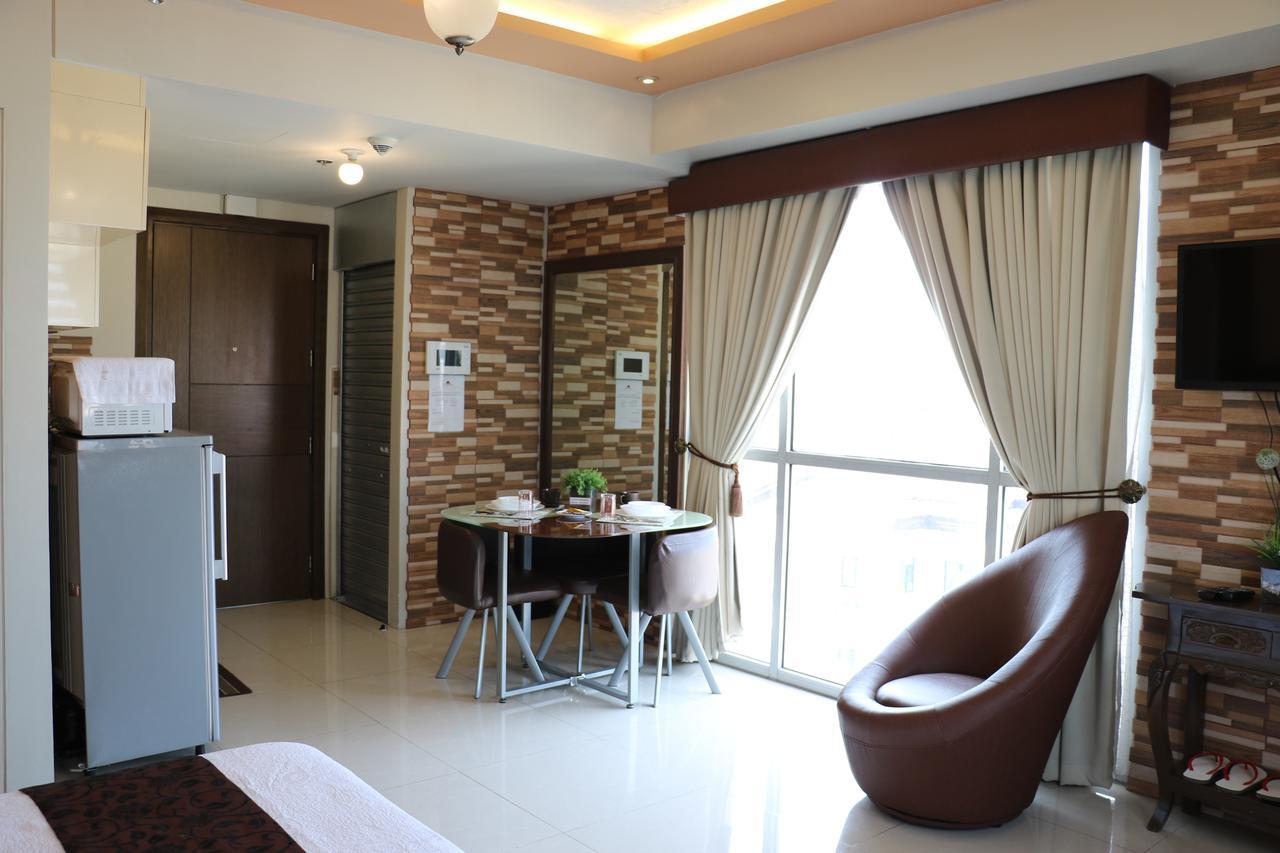 One Palm Tree Villas Manila Luaran gambar