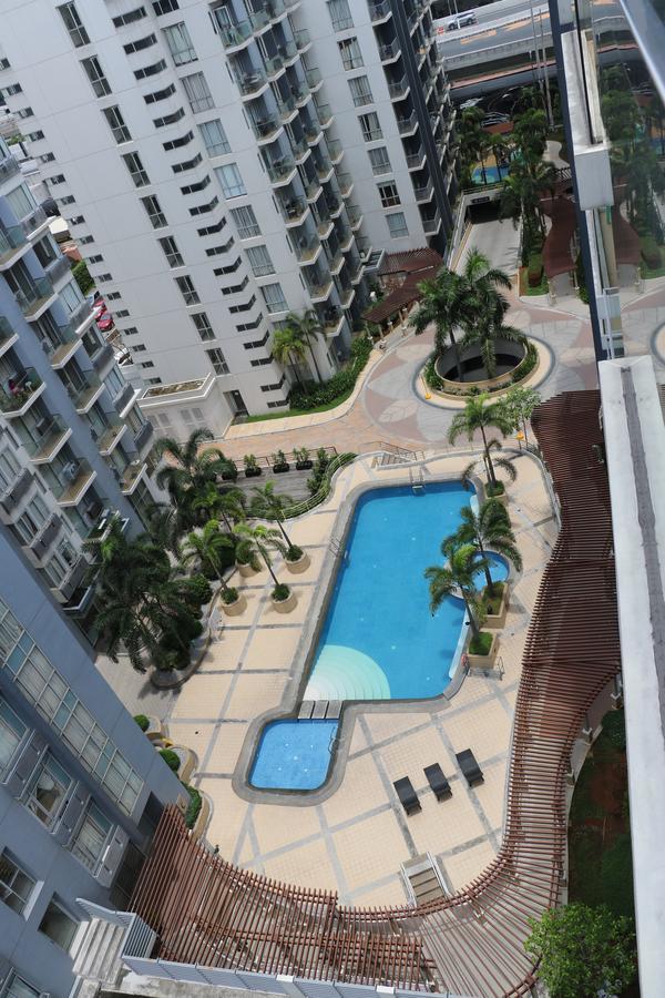 One Palm Tree Villas Manila Luaran gambar