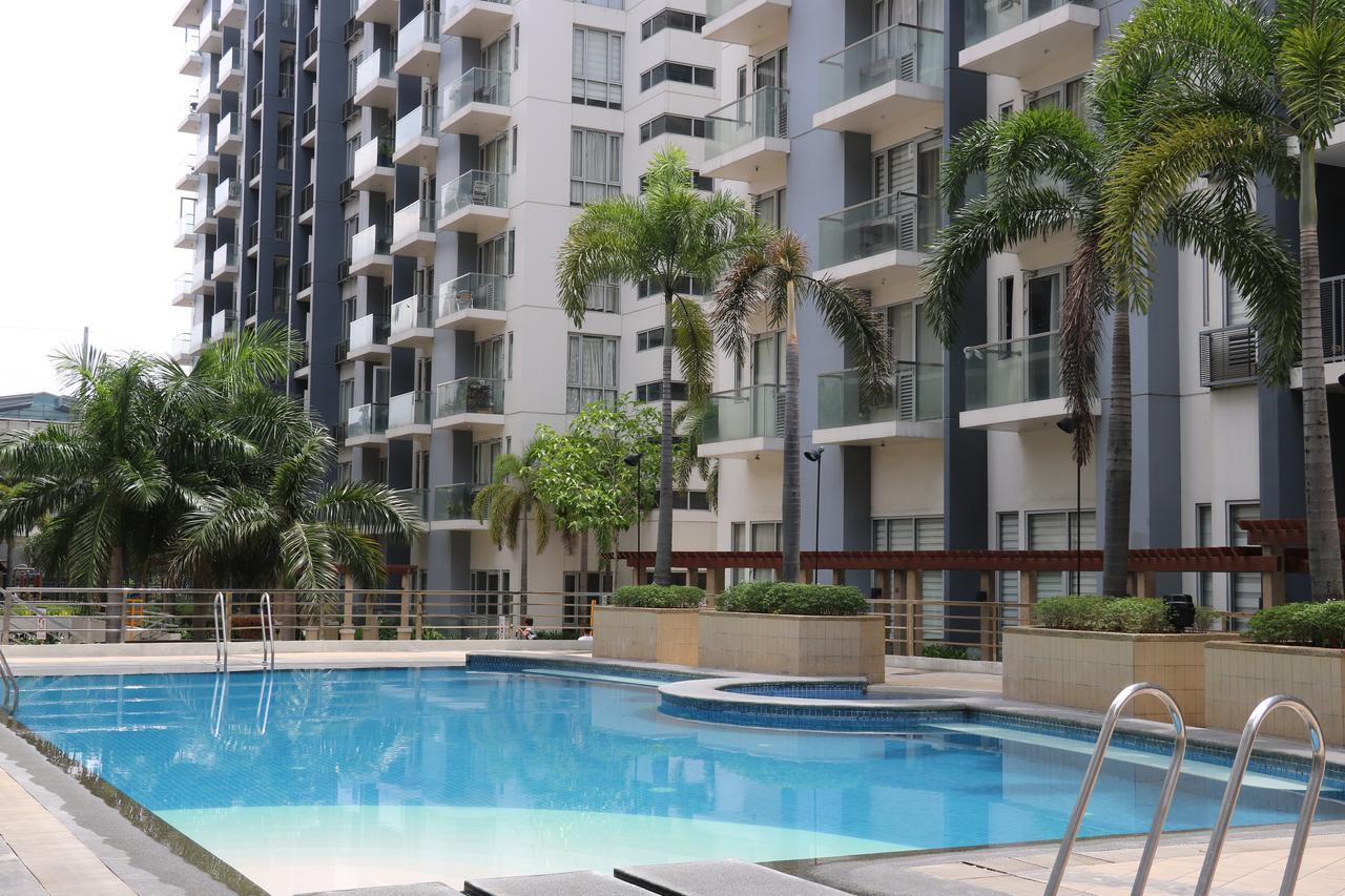 One Palm Tree Villas Manila Luaran gambar